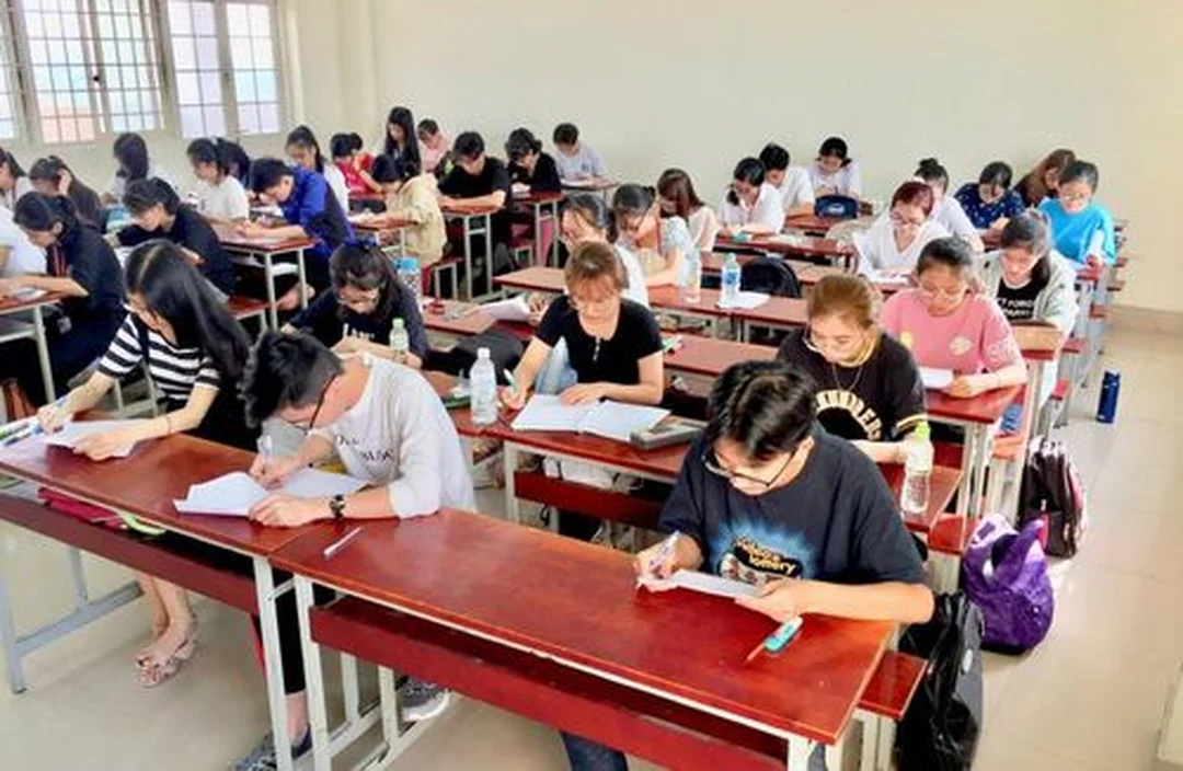 học chứng chỉ tiếng anh cần tính chi phí và thời hạn sử dụng